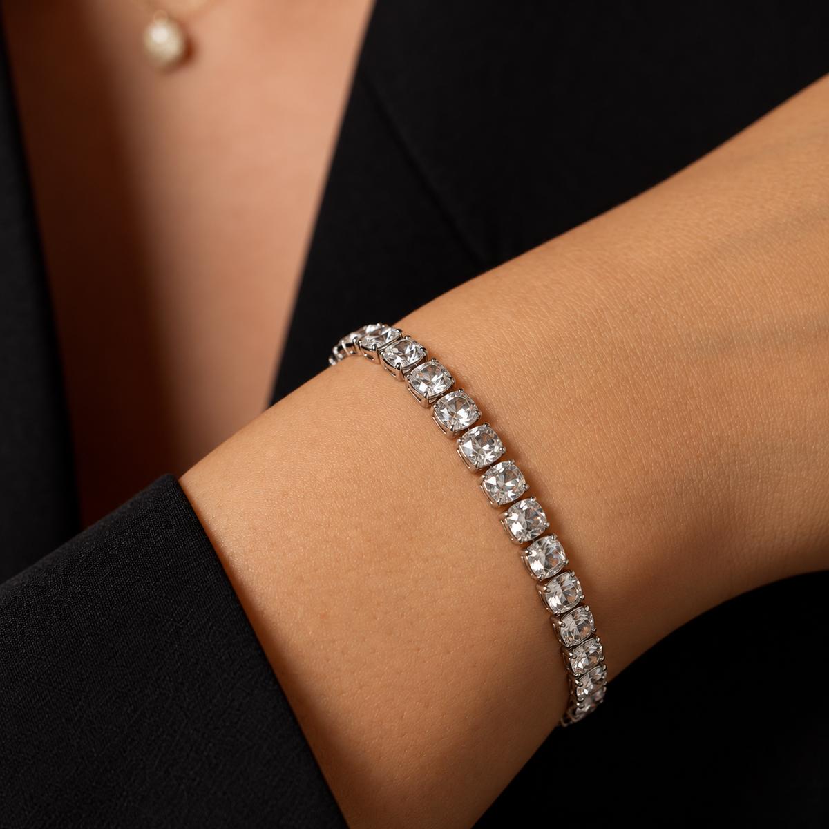 Silver Tone Crystal Tennis Bracelet for Women – Elegant Sparkling Stone Bracelet