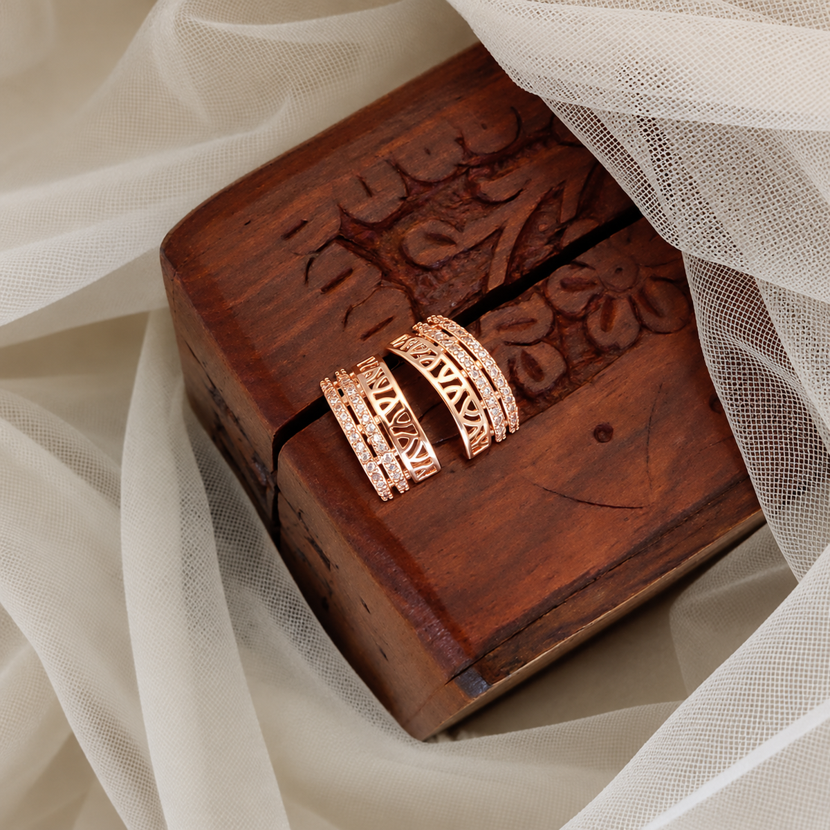 Openwork Crystal Band Ring