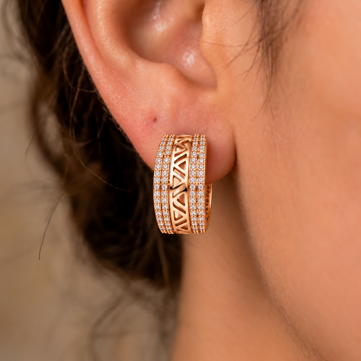 Openwork Crystal Band Ring